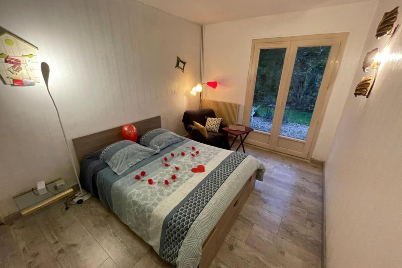 Au Calme Absolu chez Nicolas Chambre calme complet Lindry Exterior foto